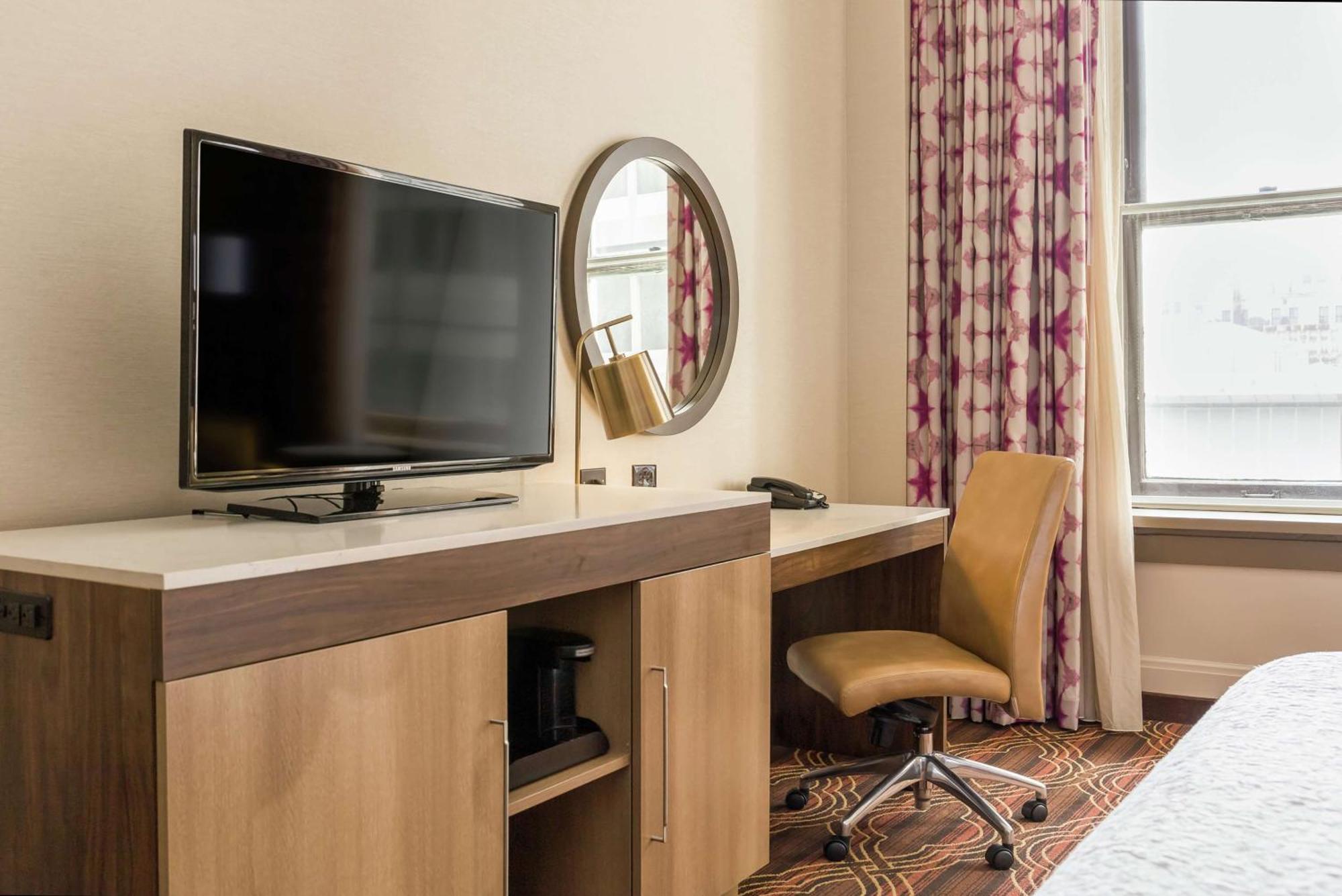 Hampton Inn Majestic Chicago Theatre District Eksteriør bilde